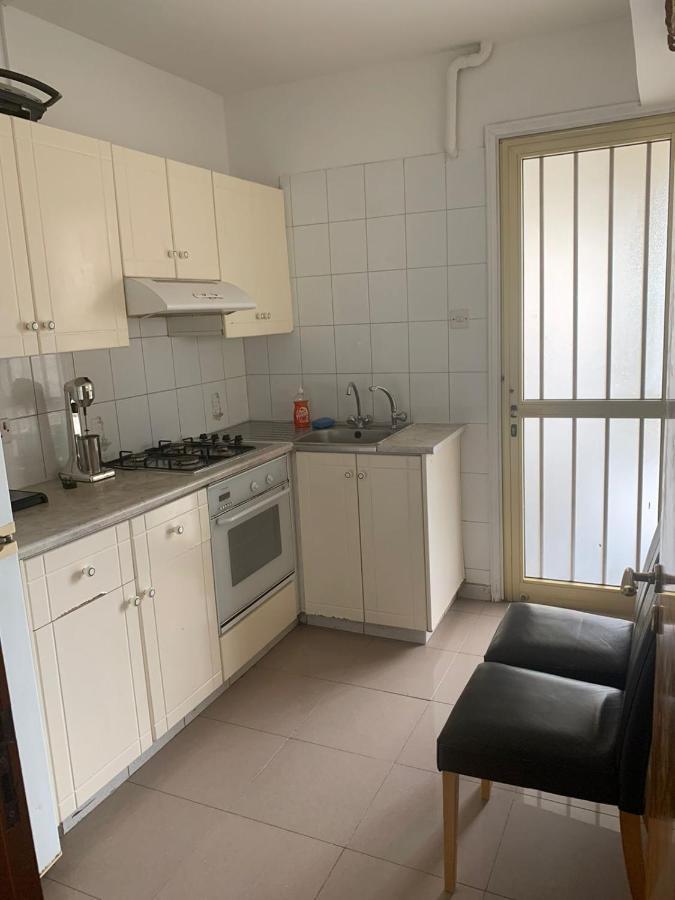 Ground Floor Apartment With Big Balcony Larnaca Exterior photo